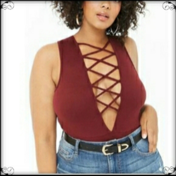Quum shop Tops - 🌻 Maroon Plunge Neckline Bodysuit